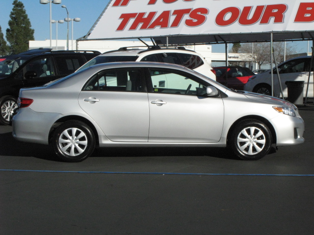 Toyota Corolla Supercab Flareside XL Unspecified