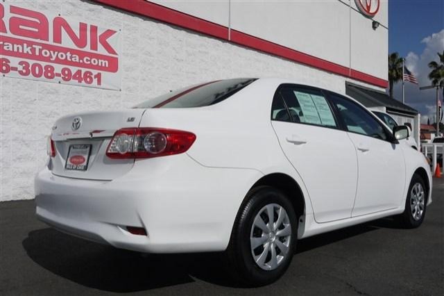 Toyota Corolla 2011 photo 4
