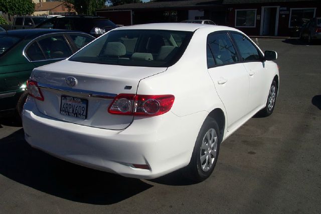 Toyota Corolla 2011 photo 4