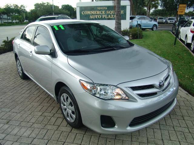 Toyota Corolla 2011 photo 1