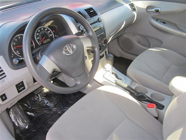 Toyota Corolla 2011 photo 2