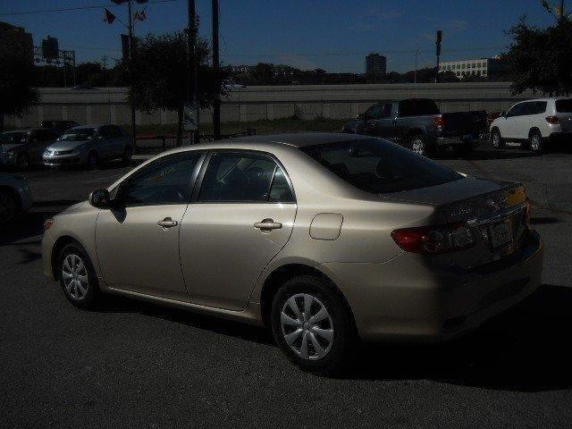 Toyota Corolla 2011 photo 4