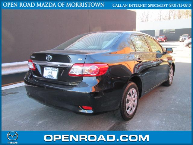 Toyota Corolla 2011 photo 2