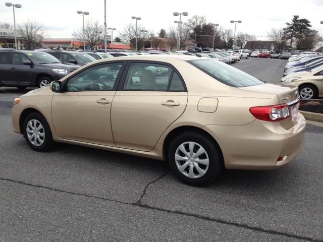 Toyota Corolla 2011 photo 4