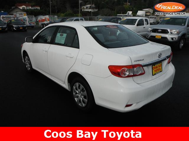 Toyota Corolla 2011 photo 2