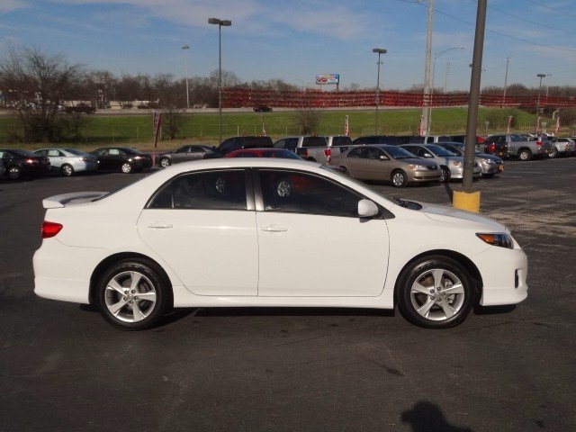 Toyota Corolla 2011 photo 3