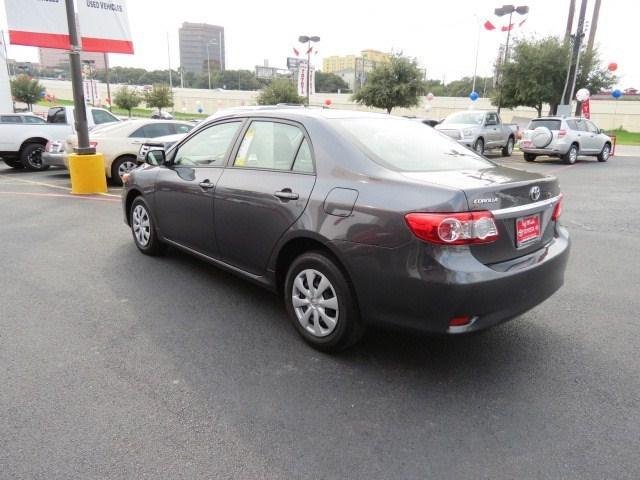 Toyota Corolla 2011 photo 4