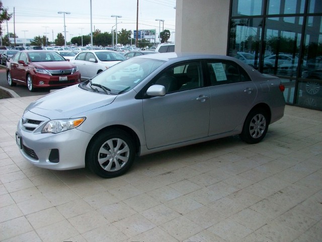 Toyota Corolla 2011 photo 3