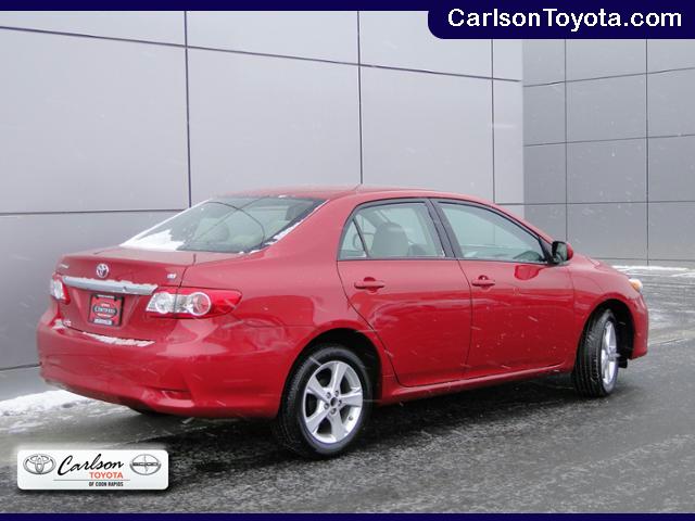 Toyota Corolla 2011 photo 2