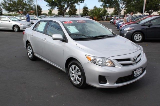 Toyota Corolla 2011 photo 2