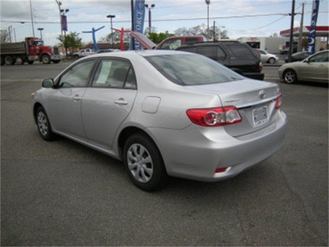 Toyota Corolla 2011 photo 2