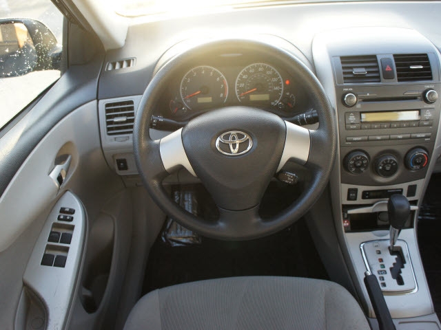 Toyota Corolla 2011 photo 2