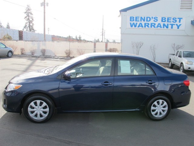 Toyota Corolla 2011 photo 2