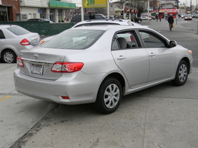 Toyota Corolla 2011 photo 4