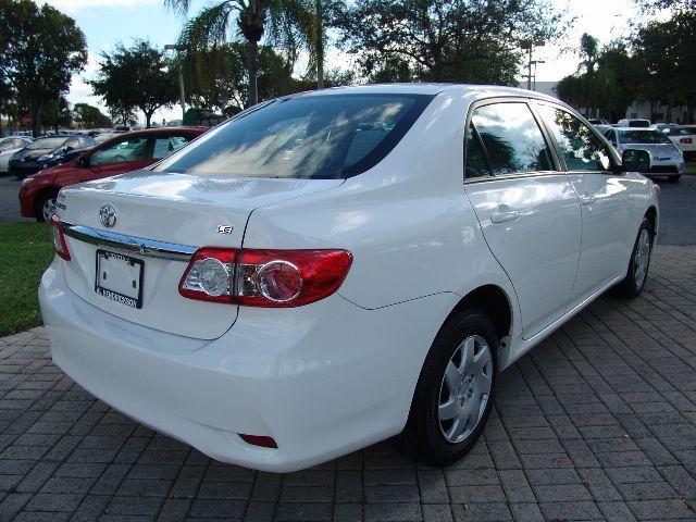 Toyota Corolla 2011 photo 3