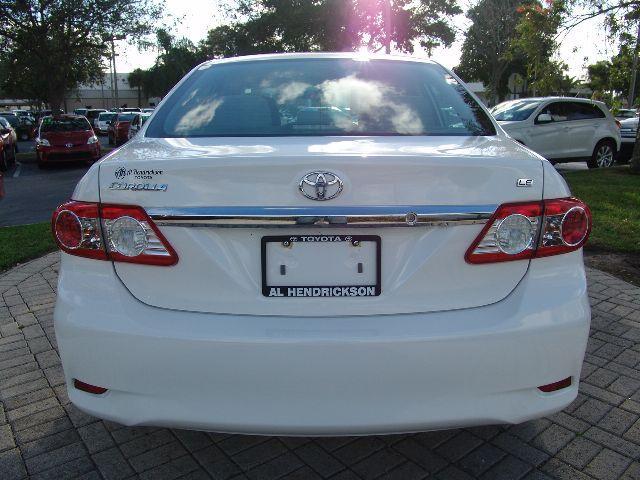 Toyota Corolla 2011 photo 4