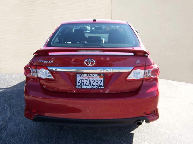 Toyota Corolla 2011 photo 3