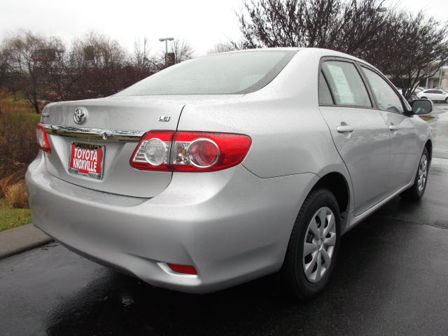Toyota Corolla 2011 photo 4