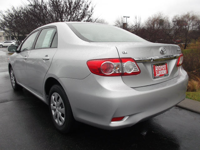 Toyota Corolla 2011 photo 5