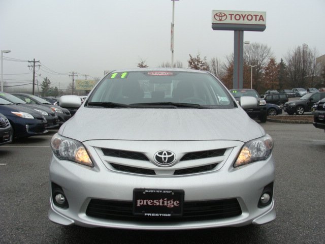 Toyota Corolla 2011 photo 1