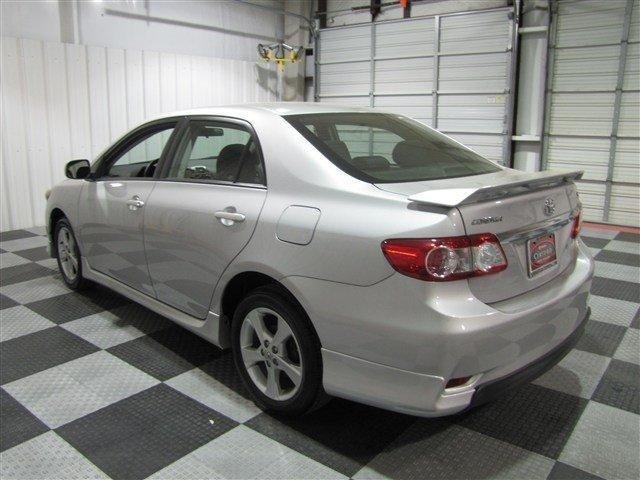 Toyota Corolla 2011 photo 4