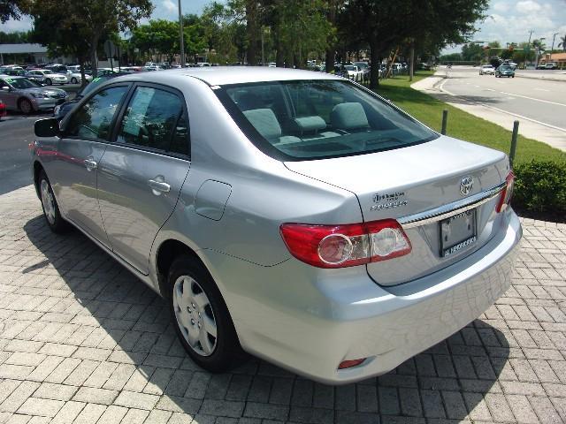 Toyota Corolla 2011 photo 5