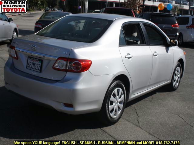 Toyota Corolla 2011 photo 4