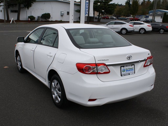 Toyota Corolla 2011 photo 1