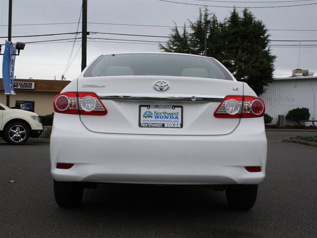 Toyota Corolla 2011 photo 3