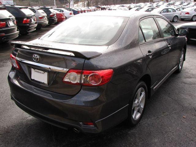 Toyota Corolla 2011 photo 4