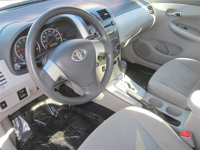 Toyota Corolla 2011 photo 2