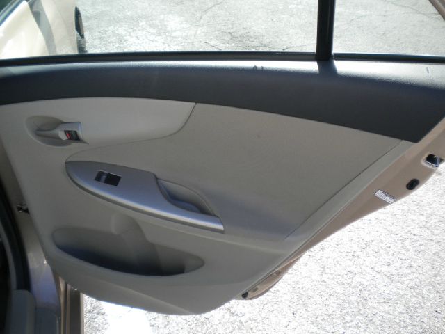 Toyota Corolla 2011 photo 16