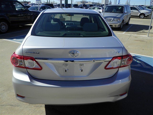 Toyota Corolla 2011 photo 3