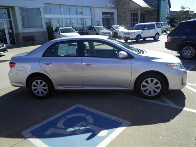 Toyota Corolla 2011 photo 1