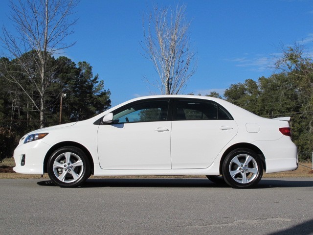 Toyota Corolla 2011 photo 4
