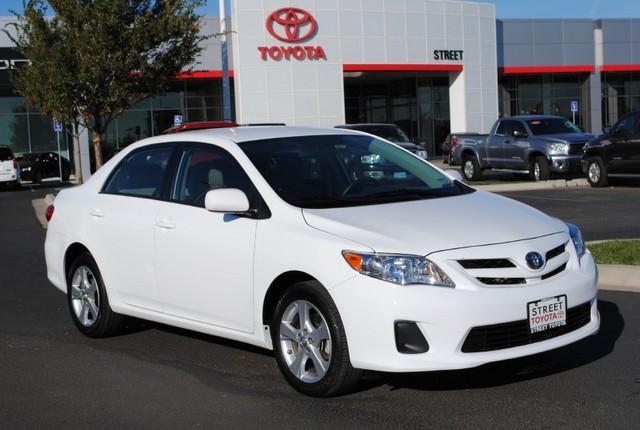 Toyota Corolla Supercab Flareside XL Unspecified