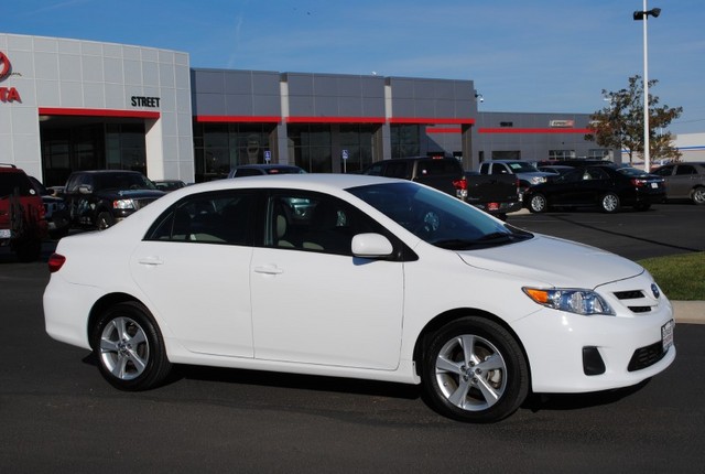 Toyota Corolla 2011 photo 1