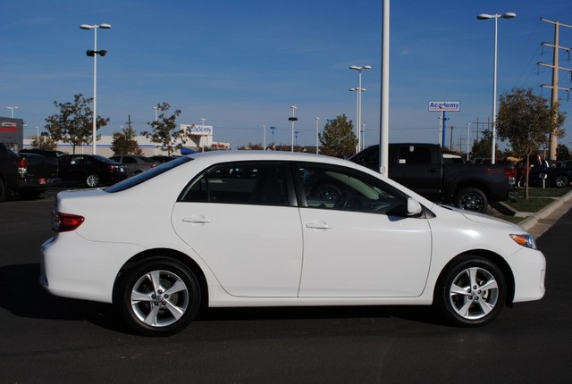 Toyota Corolla 2011 photo 3