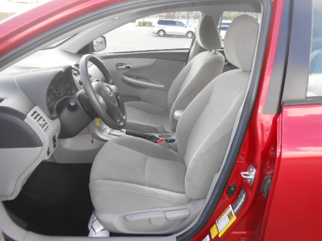 Toyota Corolla 2011 photo 2