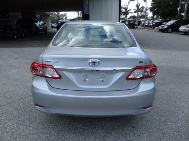 Toyota Corolla 2011 photo 5