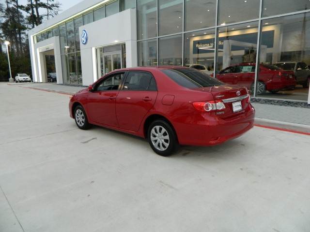 Toyota Corolla 2011 photo 3