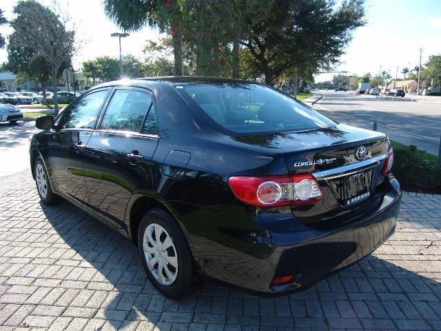 Toyota Corolla 2011 photo 4