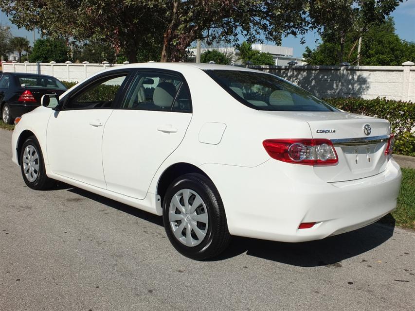 Toyota Corolla 2011 photo 2