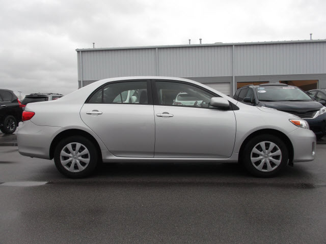 Toyota Corolla 2011 photo 2