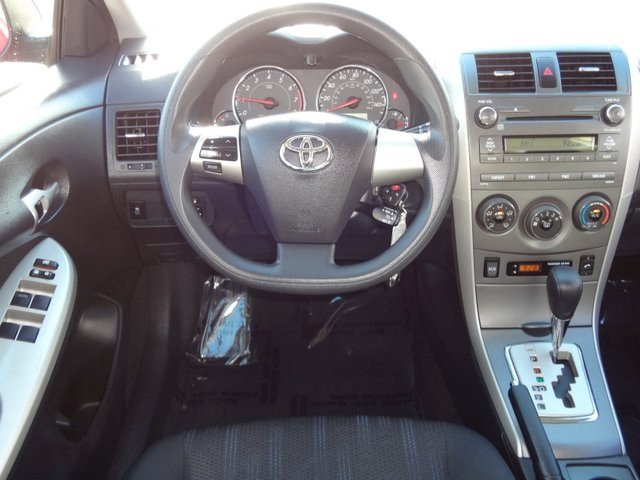 Toyota Corolla 2011 photo 4