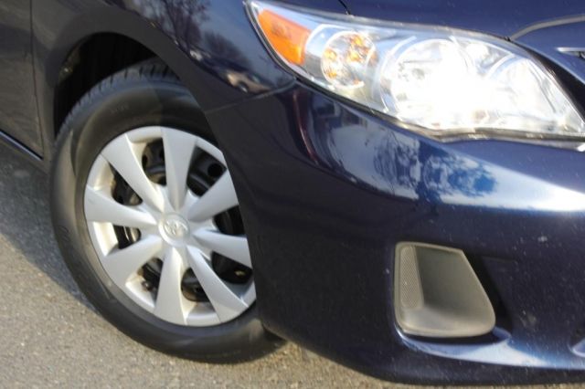 Toyota Corolla 2011 photo 2