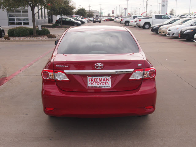 Toyota Corolla 2011 photo 5