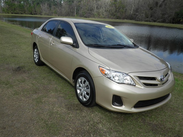 Toyota Corolla Supercab Flareside XL Unspecified