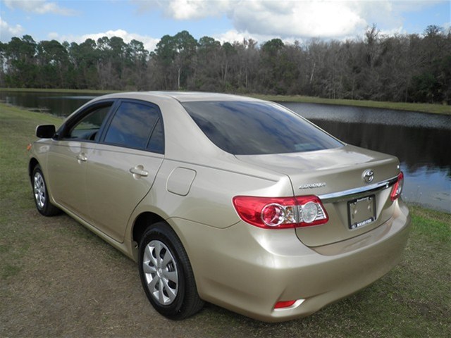 Toyota Corolla 2011 photo 4