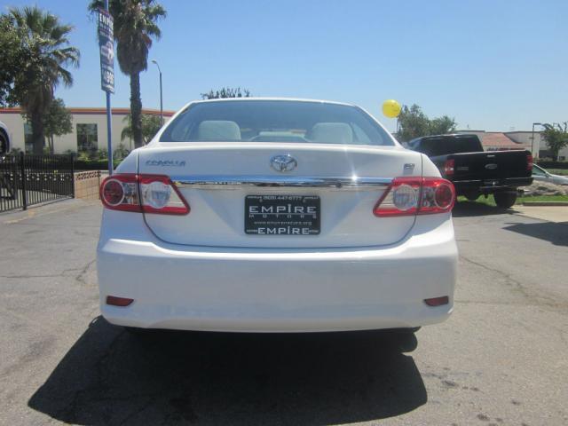 Toyota Corolla 2011 photo 15